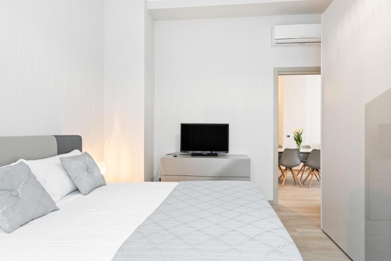 פלרמו Grattacielo Ina Apartments מראה חיצוני תמונה